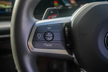 https://vehicle-cdn.autoleague.cloud/32225_81010357_15.jpg