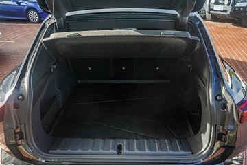 https://vehicle-cdn.autoleague.cloud/32225_81010357_19.jpg