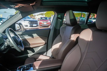 https://vehicle-cdn.autoleague.cloud/32225_81010357_22.jpg