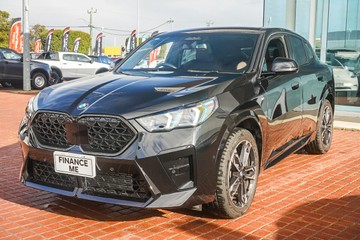 https://vehicle-cdn.autoleague.cloud/32225_81010357_4.jpg