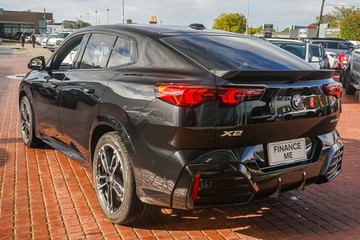 https://vehicle-cdn.autoleague.cloud/32225_81010357_6.jpg