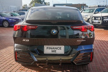 https://vehicle-cdn.autoleague.cloud/32225_81010357_7.jpg