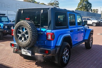 https://vehicle-cdn.autoleague.cloud/32225_81010364_8.jpg