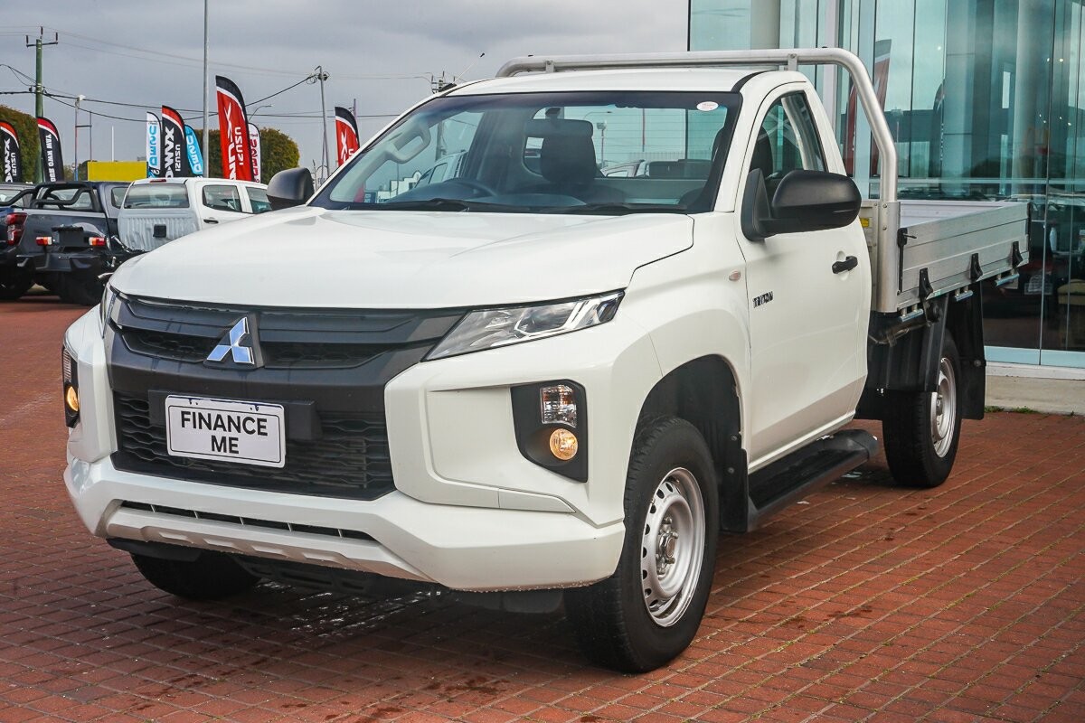 Mitsubishi Triton image 4