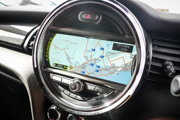 https://vehicle-cdn.autoleague.cloud/32225_81010368_17.jpg