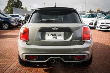 https://vehicle-cdn.autoleague.cloud/32225_81010368_7.jpg