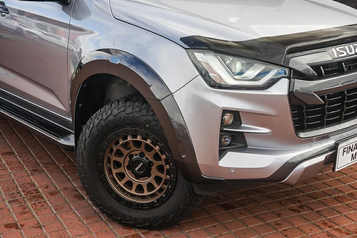 Isuzu D-max image 2