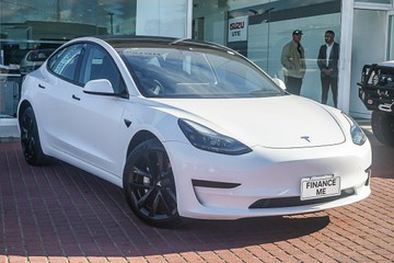 https://vehicle-cdn.autoleague.cloud/32225_81010379_1.jpg