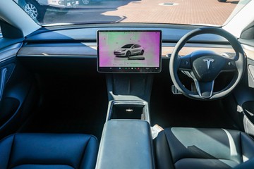 https://vehicle-cdn.autoleague.cloud/32225_81010379_10.jpg