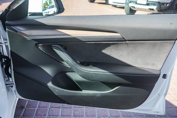https://vehicle-cdn.autoleague.cloud/32225_81010379_11.jpg