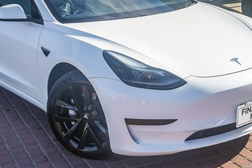 https://vehicle-cdn.autoleague.cloud/32225_81010379_2.jpg