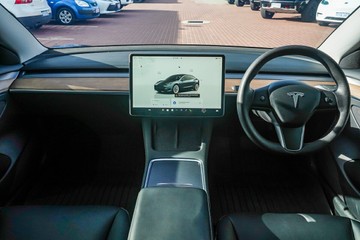 https://vehicle-cdn.autoleague.cloud/32225_81010380_10.jpg
