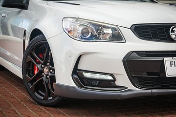 https://vehicle-cdn.autoleague.cloud/32225_81010381_2.jpg