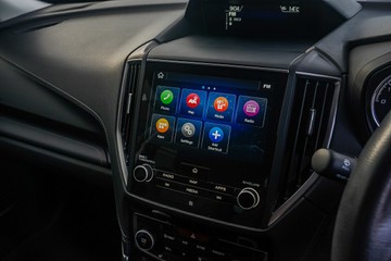 https://vehicle-cdn.autoleague.cloud/32225_81010383_17.jpg