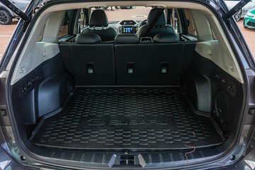 https://vehicle-cdn.autoleague.cloud/32225_81010383_20.jpg