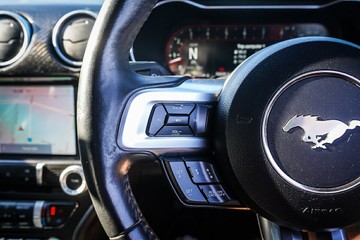 https://vehicle-cdn.autoleague.cloud/32225_81010388_15.jpg