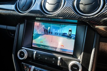 https://vehicle-cdn.autoleague.cloud/32225_81010388_18.jpg
