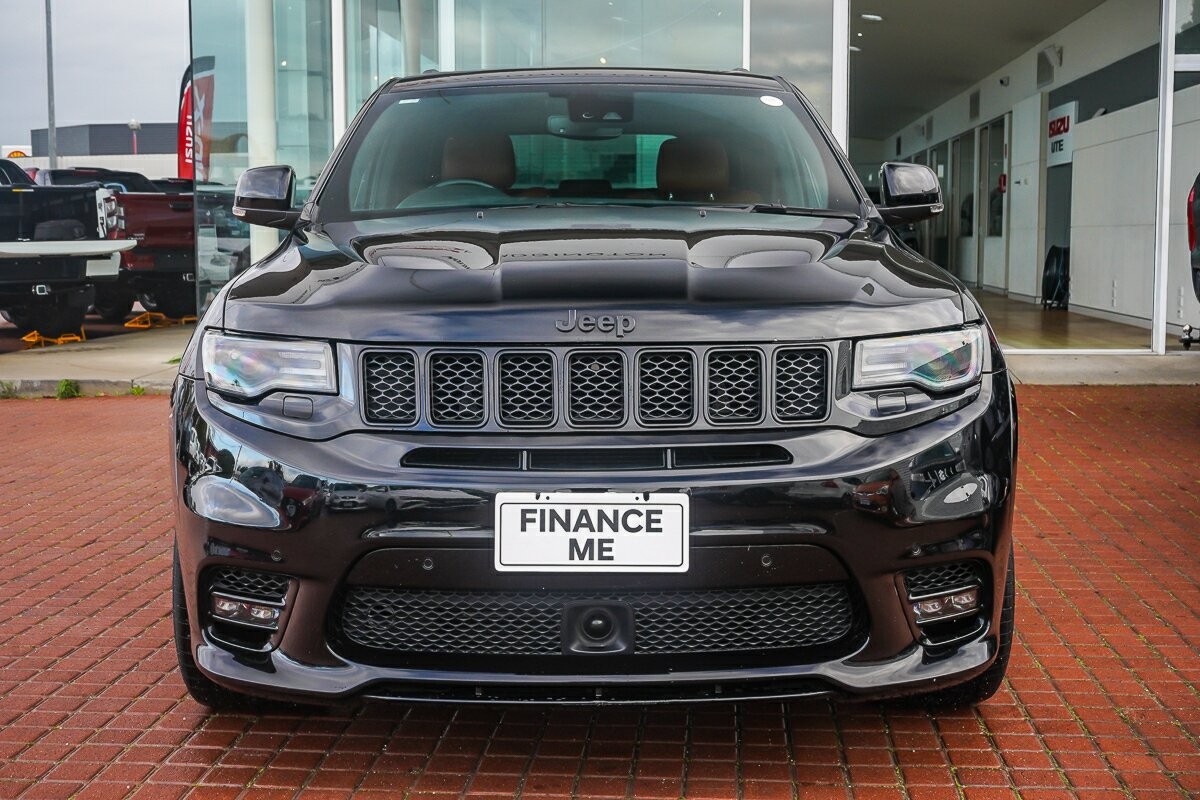 Jeep Grand Cherokee image 3