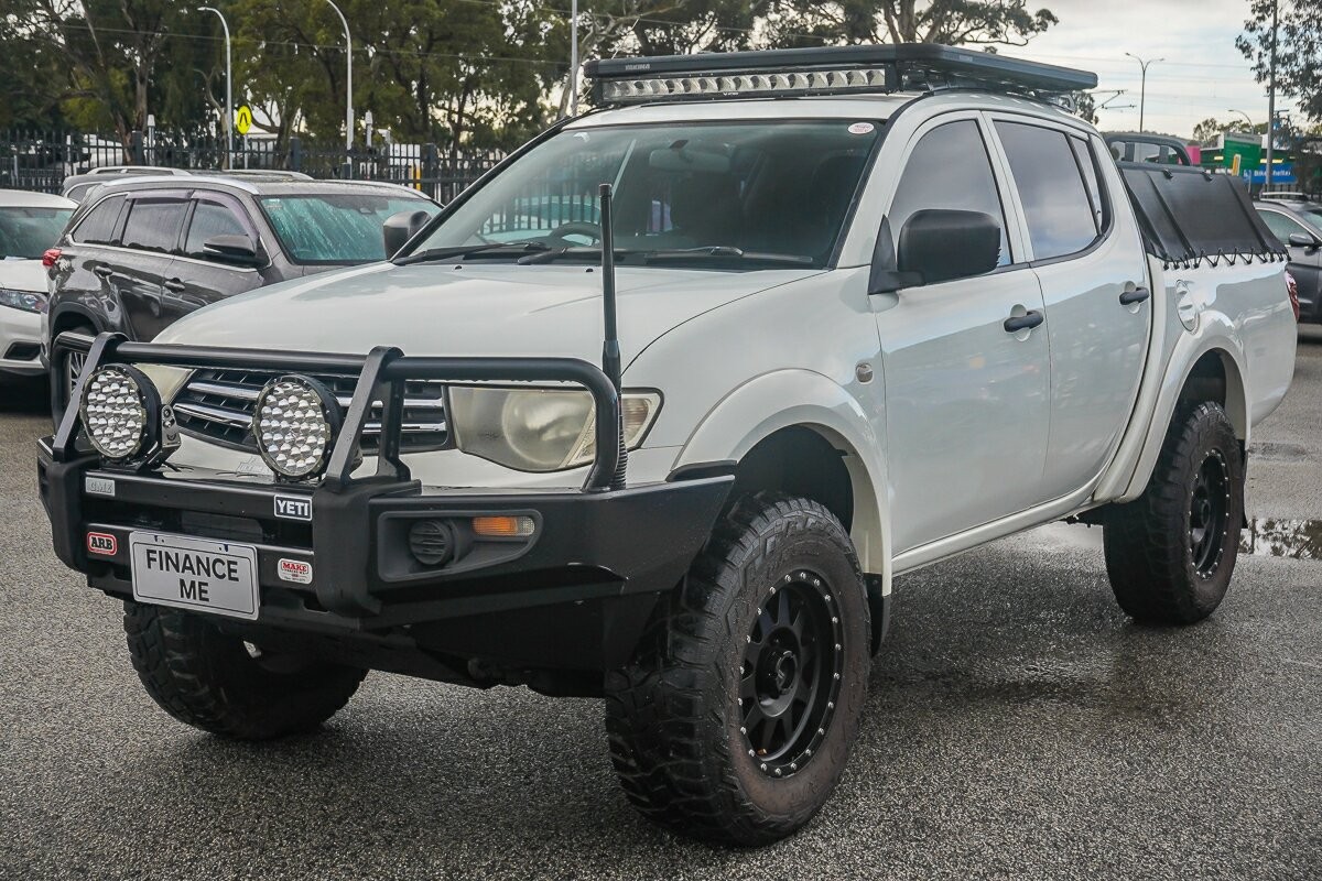 Mitsubishi Triton image 4