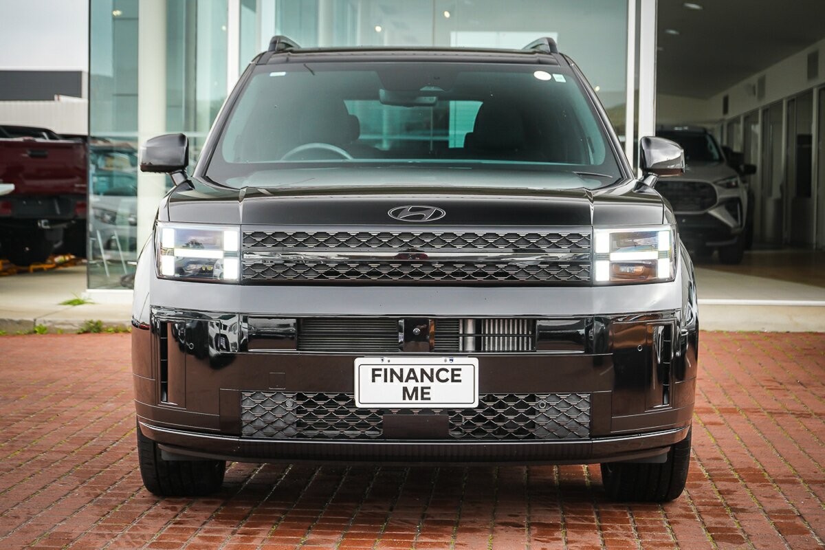 Hyundai Santa Fe image 3