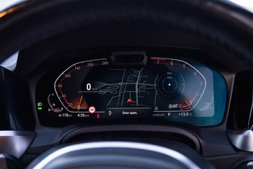 https://vehicle-cdn.autoleague.cloud/32225_81010453_19.jpg