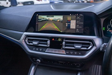 https://vehicle-cdn.autoleague.cloud/32225_81010453_20.jpg