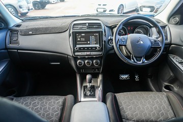 https://vehicle-cdn.autoleague.cloud/32225_81010454_10.jpg