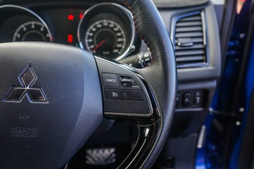 https://vehicle-cdn.autoleague.cloud/32225_81010454_14.jpg
