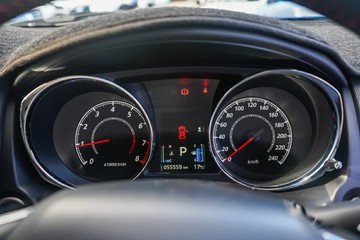 https://vehicle-cdn.autoleague.cloud/32225_81010454_16.jpg