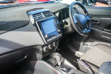https://vehicle-cdn.autoleague.cloud/32225_81010454_20.jpg