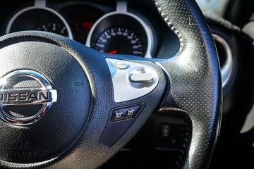 https://vehicle-cdn.autoleague.cloud/32225_81010468_17.jpg