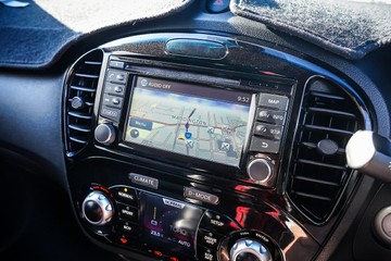 https://vehicle-cdn.autoleague.cloud/32225_81010468_18.jpg
