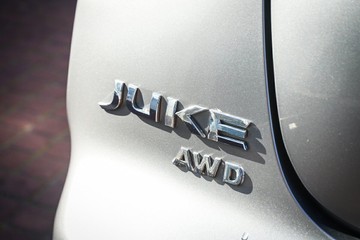 https://vehicle-cdn.autoleague.cloud/32225_81010468_9.jpg