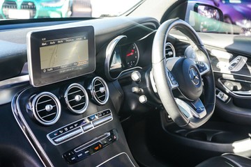 https://vehicle-cdn.autoleague.cloud/32225_81010471_21.jpg