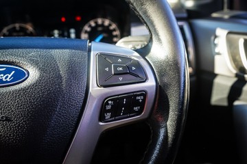 https://vehicle-cdn.autoleague.cloud/32225_81010472_16.jpg