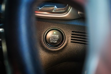 https://vehicle-cdn.autoleague.cloud/32225_81010472_20.jpg