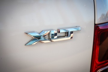 https://vehicle-cdn.autoleague.cloud/32225_81010472_9.jpg