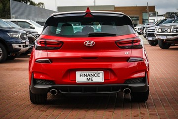 https://vehicle-cdn.autoleague.cloud/32225_81010477_7.jpg