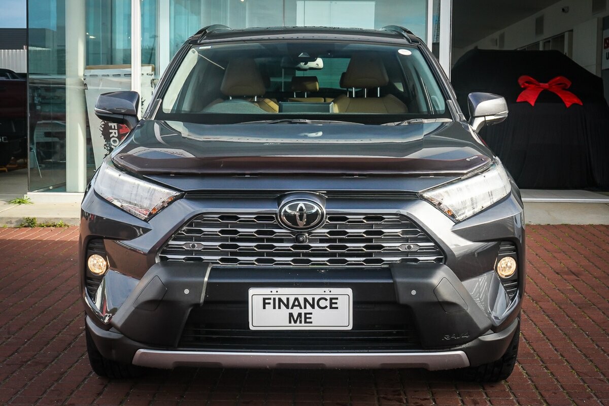 Toyota Rav4 image 3