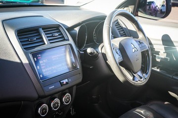 https://vehicle-cdn.autoleague.cloud/32225_81010492_22.jpg