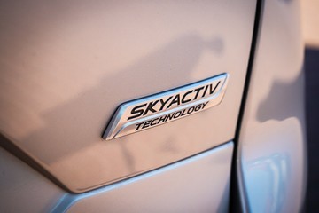 https://vehicle-cdn.autoleague.cloud/32225_81010493_10.jpg