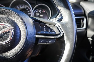 https://vehicle-cdn.autoleague.cloud/32225_81010493_17.jpg