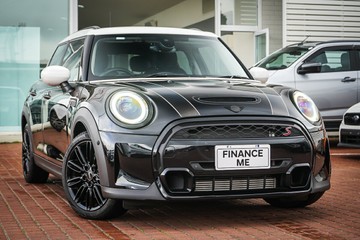 https://vehicle-cdn.autoleague.cloud/32225_81010497_1.jpg