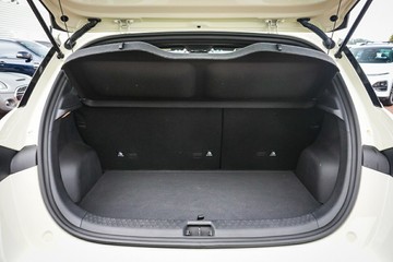 https://vehicle-cdn.autoleague.cloud/32225_81010503_9.jpg
