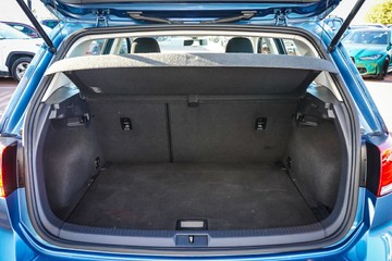 https://vehicle-cdn.autoleague.cloud/32225_81010508_11.jpg