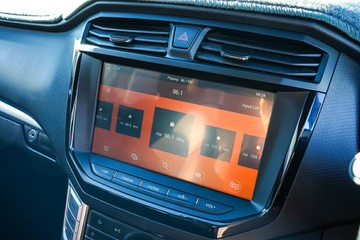 https://vehicle-cdn.autoleague.cloud/32225_81010522_18.jpg