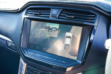 https://vehicle-cdn.autoleague.cloud/32225_81010522_19.jpg
