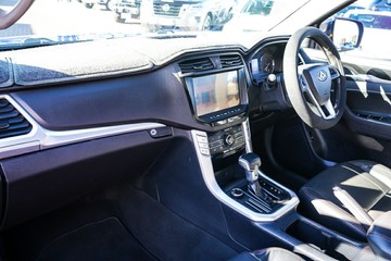 https://vehicle-cdn.autoleague.cloud/32225_81010522_20.jpg