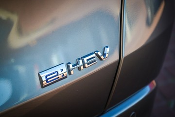 https://vehicle-cdn.autoleague.cloud/32225_81010526_10.jpg