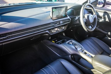 https://vehicle-cdn.autoleague.cloud/32225_81010526_22.jpg